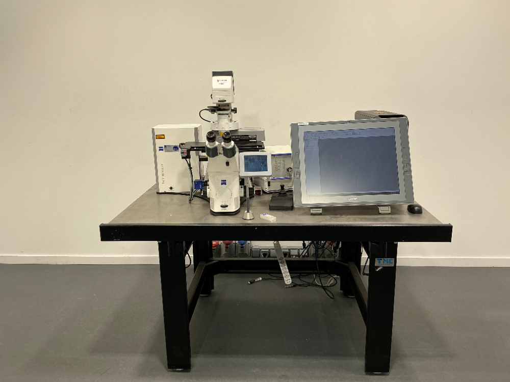 Image of Carl Zeiss Axio Observer.Z1 Microscope